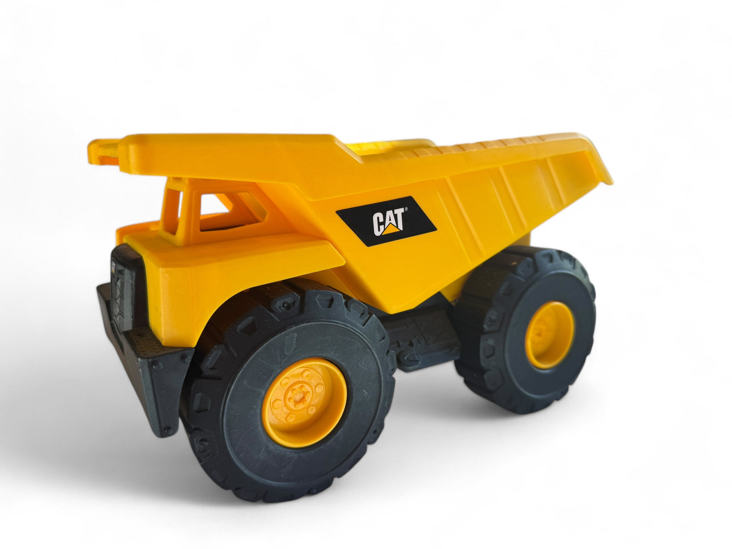 CAT Dump Truck