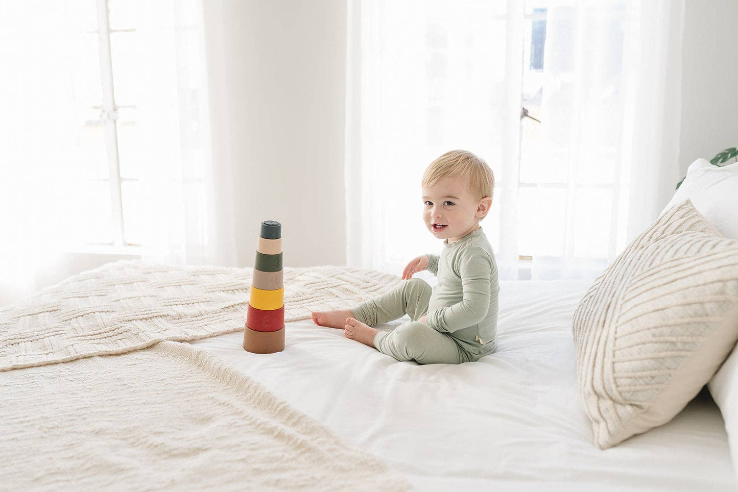 Retro Stacking Silicone Nesting Cups